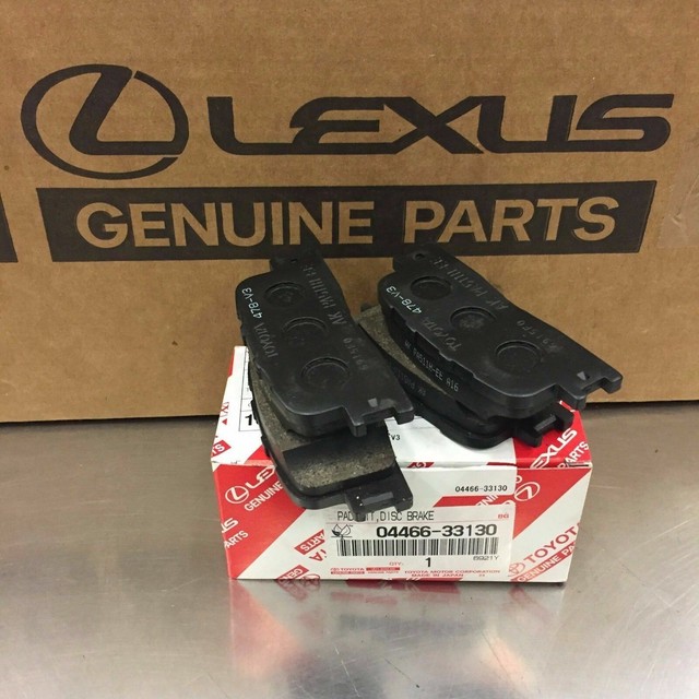 Lexus Toyota OEM 2004 Es330 Brakerear Pads 0446633130 for sale online