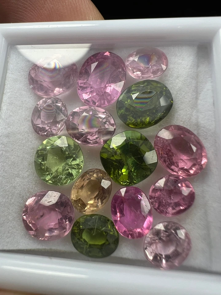 Natural Multicolour Tourmaline – 24.80 ct 15 Pc Round Faceted Green - Image 3 of 4
