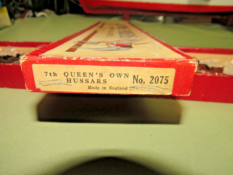 JUEGO SOLDADOS DE JUGUETE BRITÁNICOS #2075 7ª Reina Húsares Caballería LOTE DE 5 PIEZAS #54B Foto 3 de 4