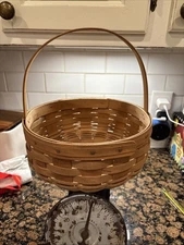 Longaberger 1986  Signed 10" Wide Round Harvest Basket With Handle