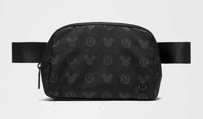   DISNEY X LULULEMON EVERYWHERE BELT BAG  1L CLASSIC BLACK MICKEY NWT  