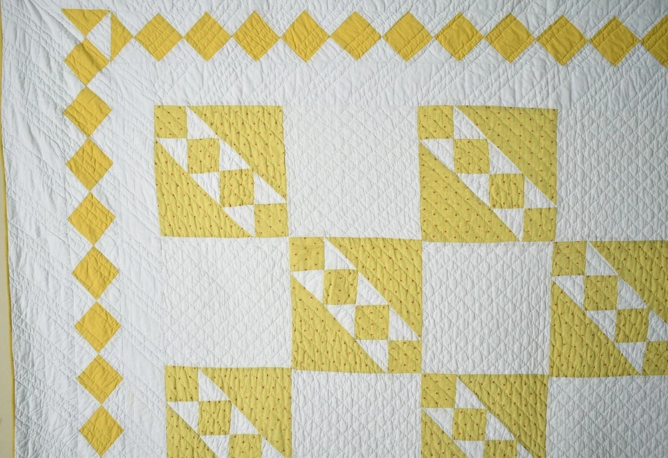 ¡BIEN ACOLCHADO Edredón Antiguo Escalera de Jacob Amarillo y Blanco Años 20 Amarillo! Foto 2 de 4