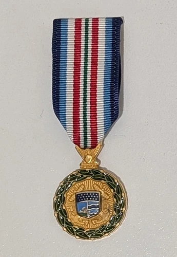 Miniature Department of Homeland Security Distinguished Service Medal Mini