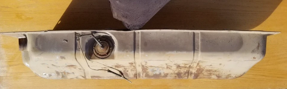 Tanque de combustible camioneta Ford 1948-50 1949 1950 48 49 50 F1 F2 F3 F4 F5 Foto 2 de 4