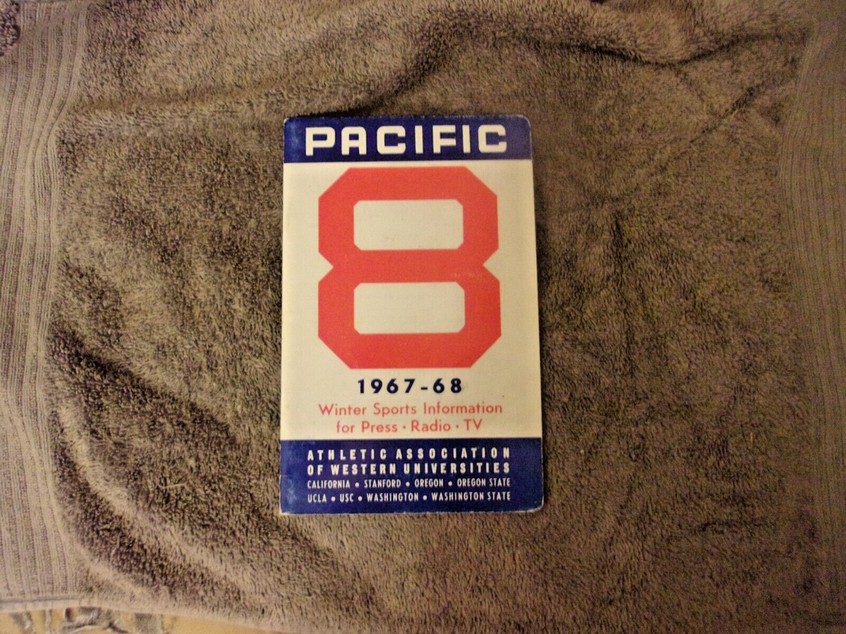 1967-68 PAC BASKETBALL MEDIA GUIDE Yearbook UCLA BRUINS 1968
