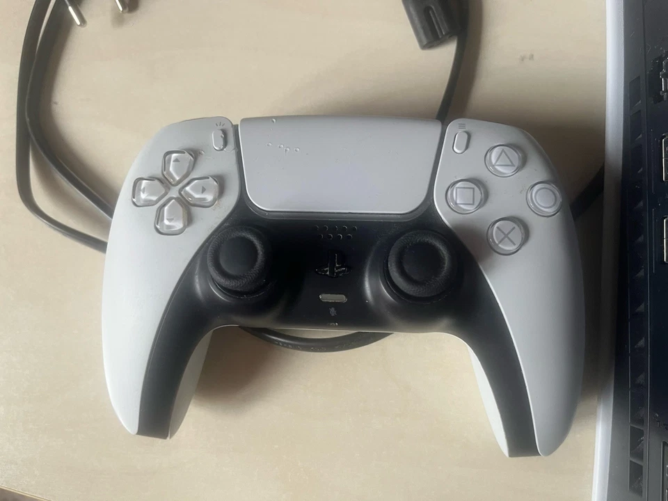Sony PlayStation 5 Slim Digital, foto 2 di 5