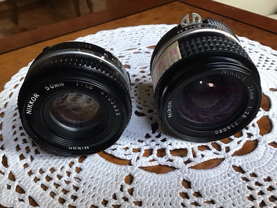 Nikon FG20 + Corredo Ottiche - Immagine 3 di 4