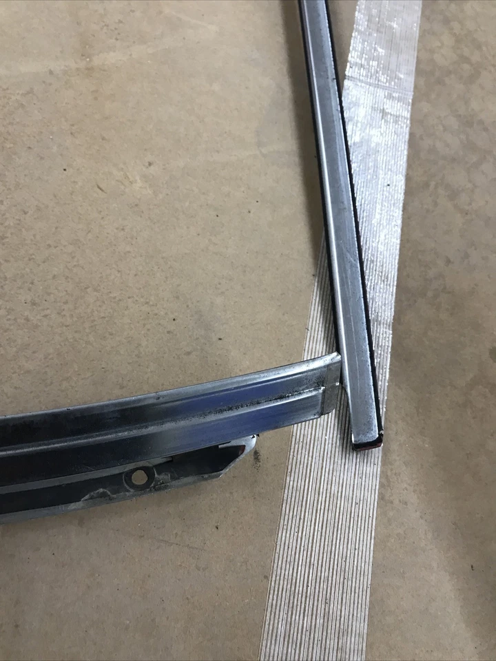 1986 - 1993 Mazda B2000 B2200 B2600i Front WINDSHIELD WINDOW Trims - all 6 pc - Image 4 of 4