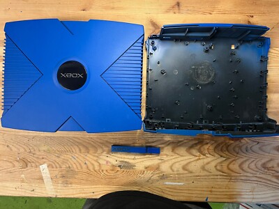Reconditioned Original Microsoft Xbox Case and DVD Bezel Only