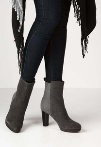clarks kendra porter boots