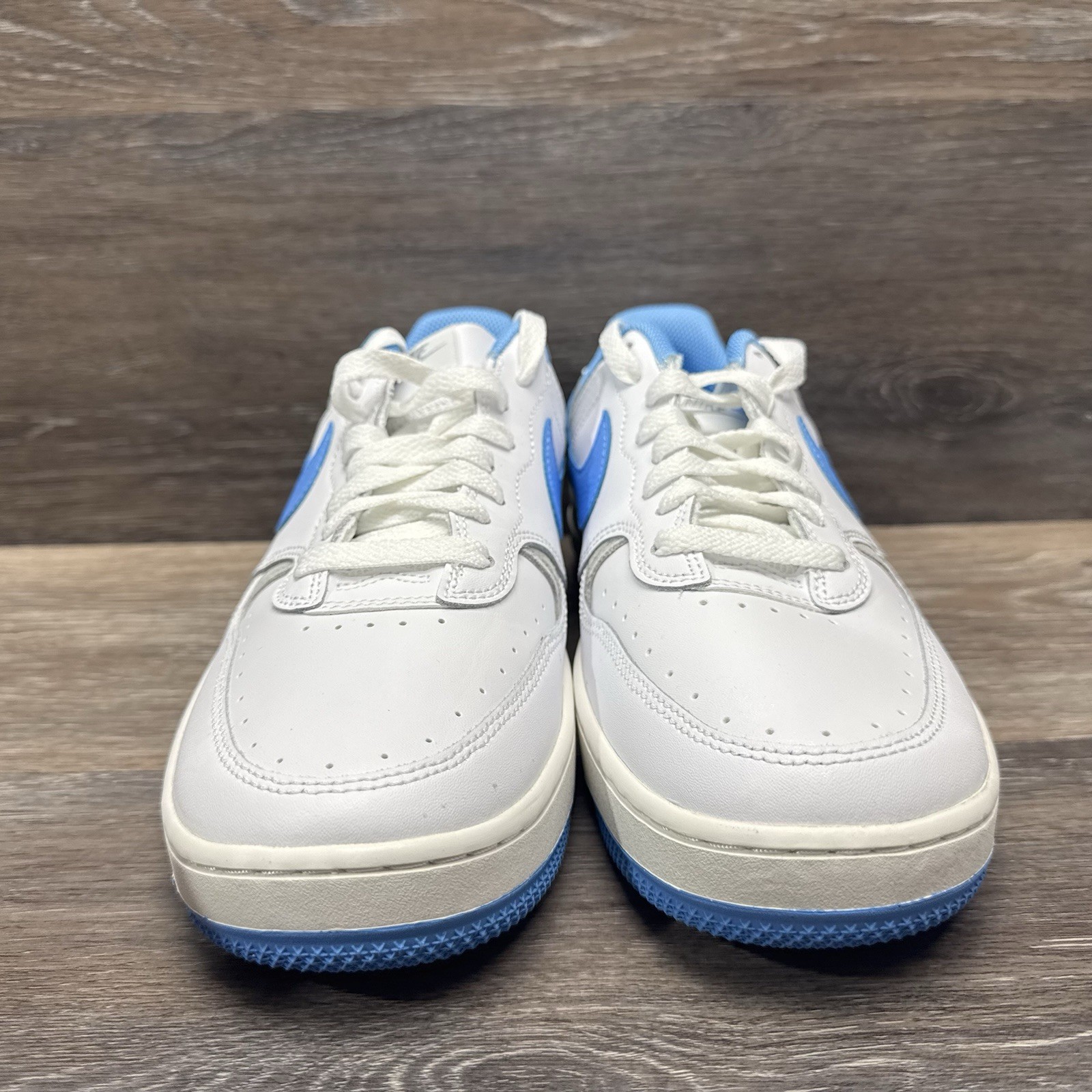 Nike Gamma Force Shoes Women Size 9.5 White University Blue Casual sneakers image 7