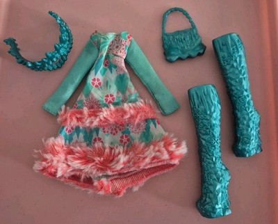 Ever After High Ashlynn Ella Epic Winter Fashion Outfit kleid Tasche Schuhe