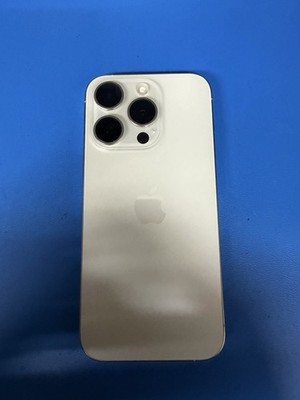 apple iphone 15 pro 128GB  **CARRIER LOCKED** excellent