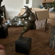 MILO bronze figure dancing woman, 34 cm chubby lightness marble base sign