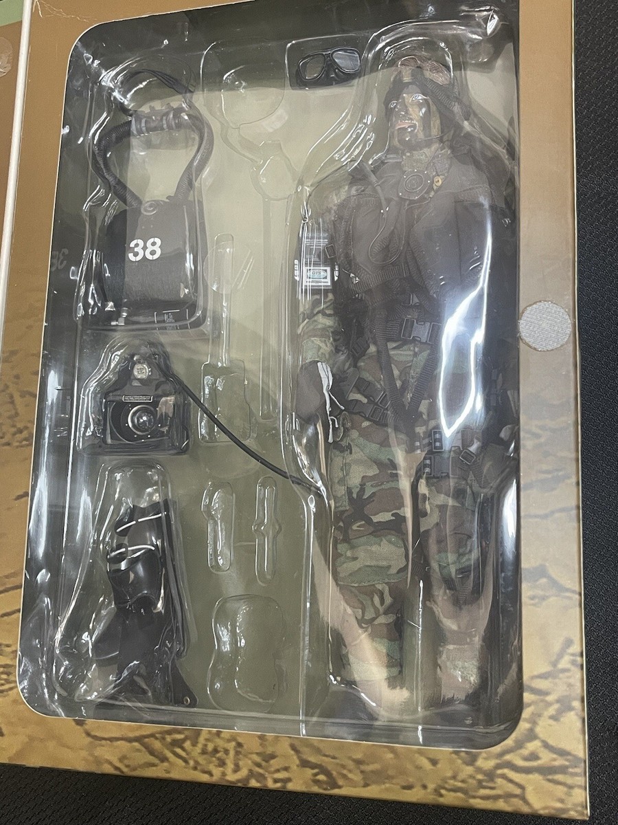 1/6 Hot Toys USSOCOM Navy Seal UDT Woodland BDU version 1/6 Hot Toys USSOCOM Navy Seal UDT Woodland BDU version