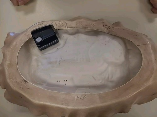Hershey Molds 1985 Lighthouse Water Scene Clock - Picture 5 of 5