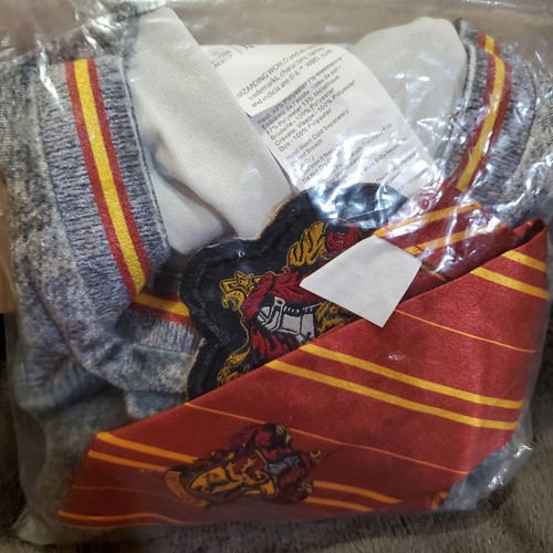 Harry Potter Accessory Kit Sweater Vest Breakaway Tie Reusable Patch Disguise 4+ - Picture 4 of 6