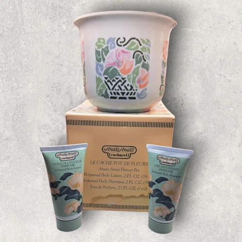 Vintage Anais Anais Cacharel Vase Gift Set Flower Pot Lotion Shampoo READ