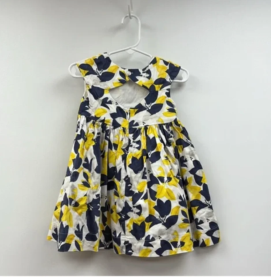 Vestido feminino Mayoral floral folha boné manga plissada fit & flare branco 24 MOS. - Imagem 4 de 4