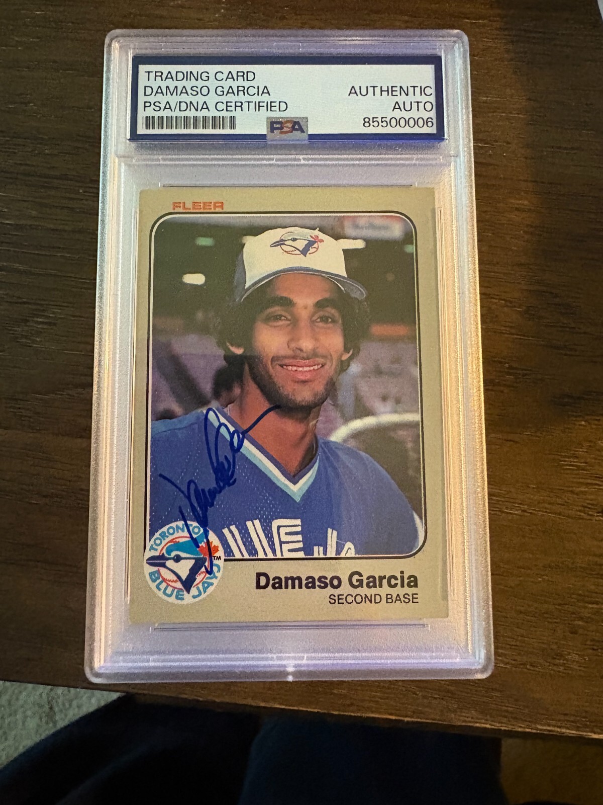 Picture 1 of 1