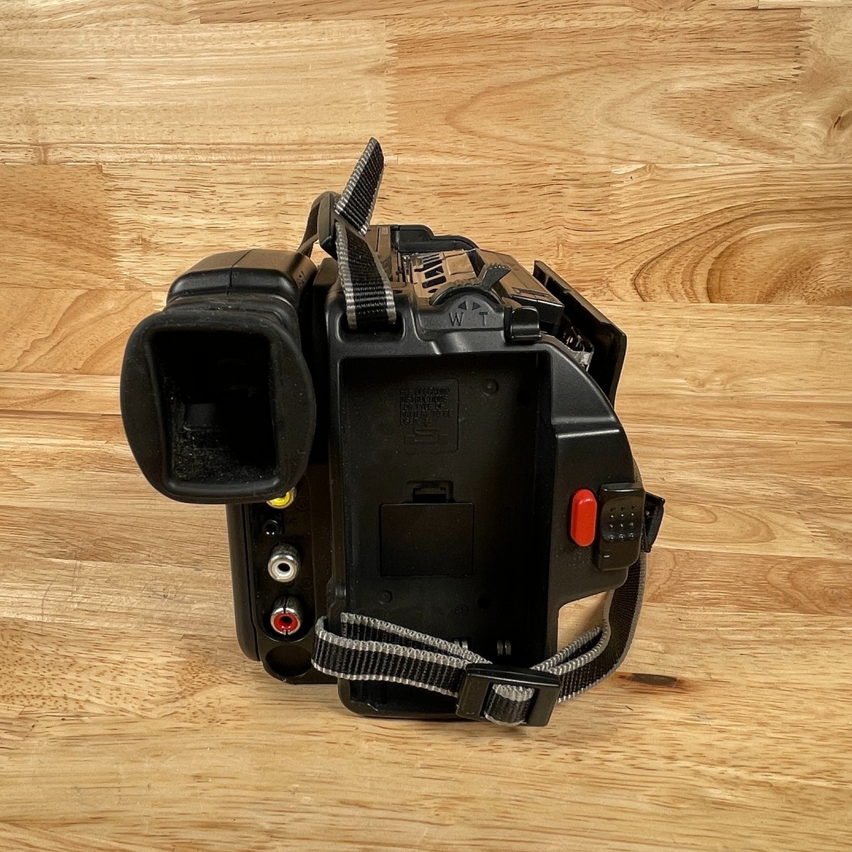 Canon ES800A Optical Image Stabilizer 0.7? LCD 8mm Video