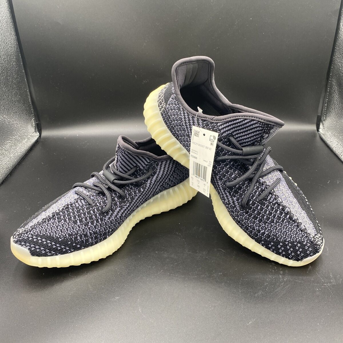 Size 10 - adidas Yeezy Boost 350 V2 Carbon Sneakers Kanye Size 10 - adidas Yeezy Boost 350 V2 Carbon Sneakers Kanye