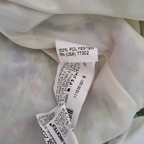 Top coqueta babydoll floral verde sin mangas Zara para mujer talla pequeña - Imagen 7 de 9