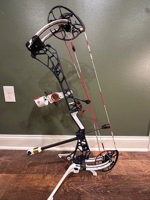 Mathews ARC 30 1776 Special Edition