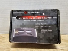 RadioShack Composite AV Selector Switch 2 In 1 Out RCA Audio Video. (D1)
