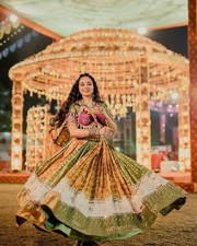 LEHENGA CHOLI INDIAN BOLLYWOOD WEDDING PARTY PAKISTANI WEAR READYMADE