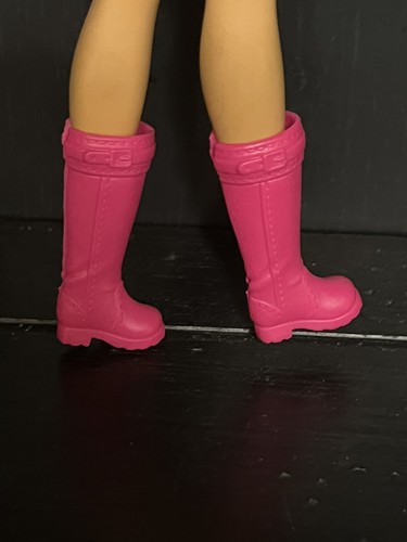 Mattel Barbie große rosa Reitstiefel und Reithelm Zubehör - Bild 5 von 11