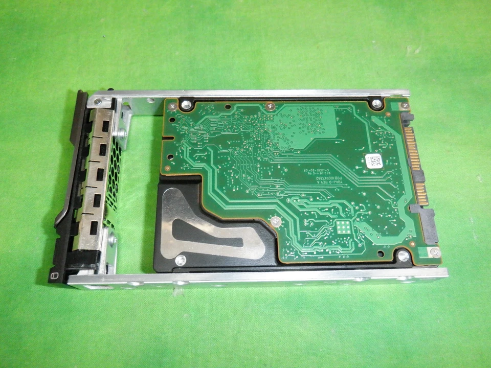 Dell 1.2TB 10K 6G 2.5" SAS 0RMCP3 ST1200MM0007 MCP3 GEN 12 0NTPP3 Caddy Foto 4 de 4
