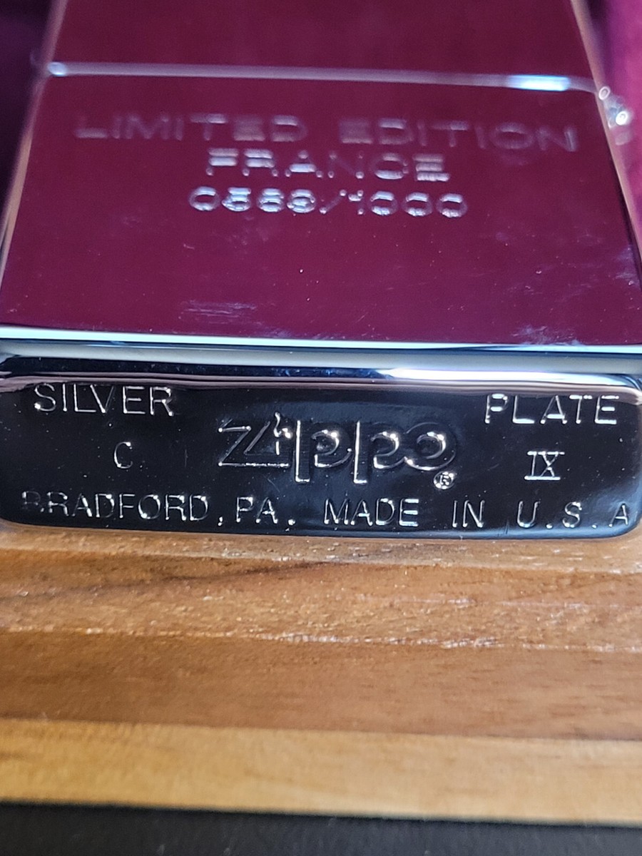 Zippo ライター 1935 Varga Girl SILVER PLATE Zippo Lighter - 1935 Varga Girl - Windy - 1993 Collectible