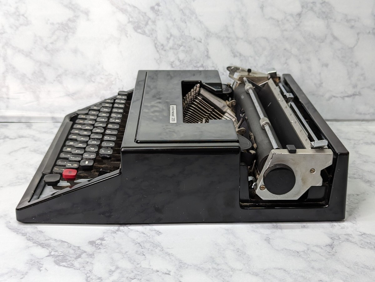 値下げ中】タイプライター Underwood320｜ホビー・楽器・アート