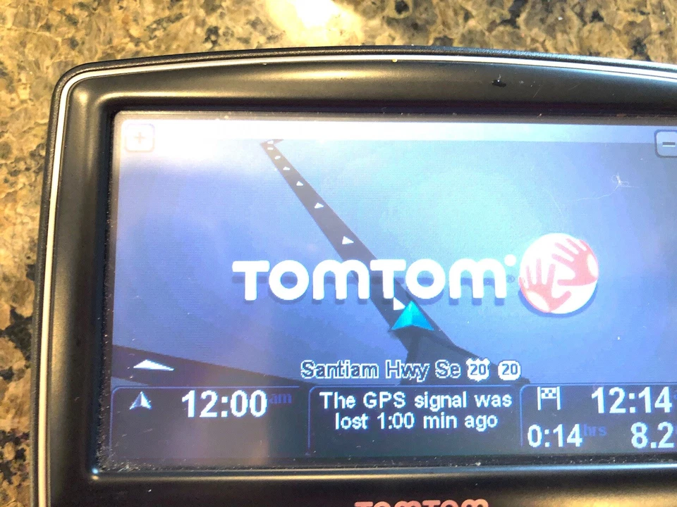 TomTom N14644 310 Canada 6" GPS Great Condition Pre-owned - Image 2 of 4