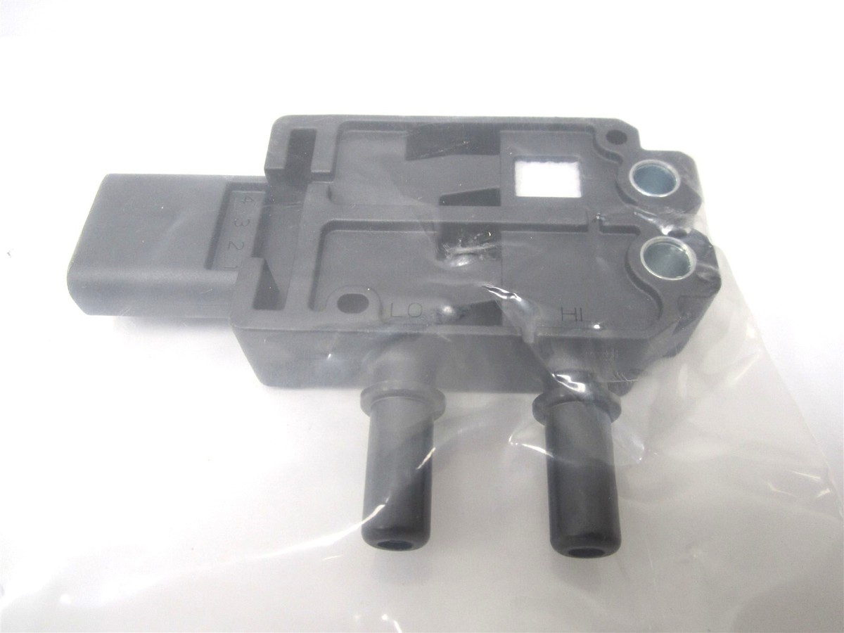 2511472C1 NEW INTERNATIONAL PRESSURE SENSOR MAXXFORCE 7
