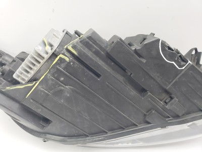 Genuine Volvo V40 Headlight Full LED 31677020 Passenger Side for  