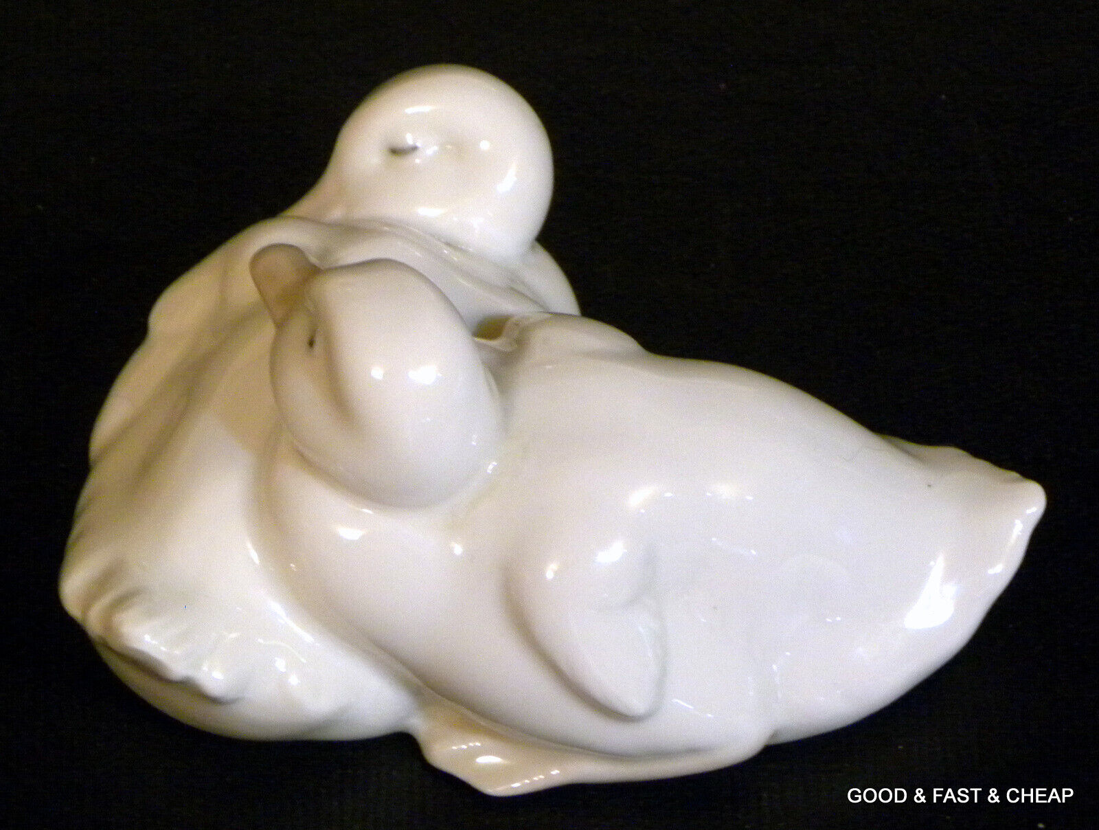 NAO by Lladro Daisa 1982 Resting Ducklings Porcelain Figurine 4
