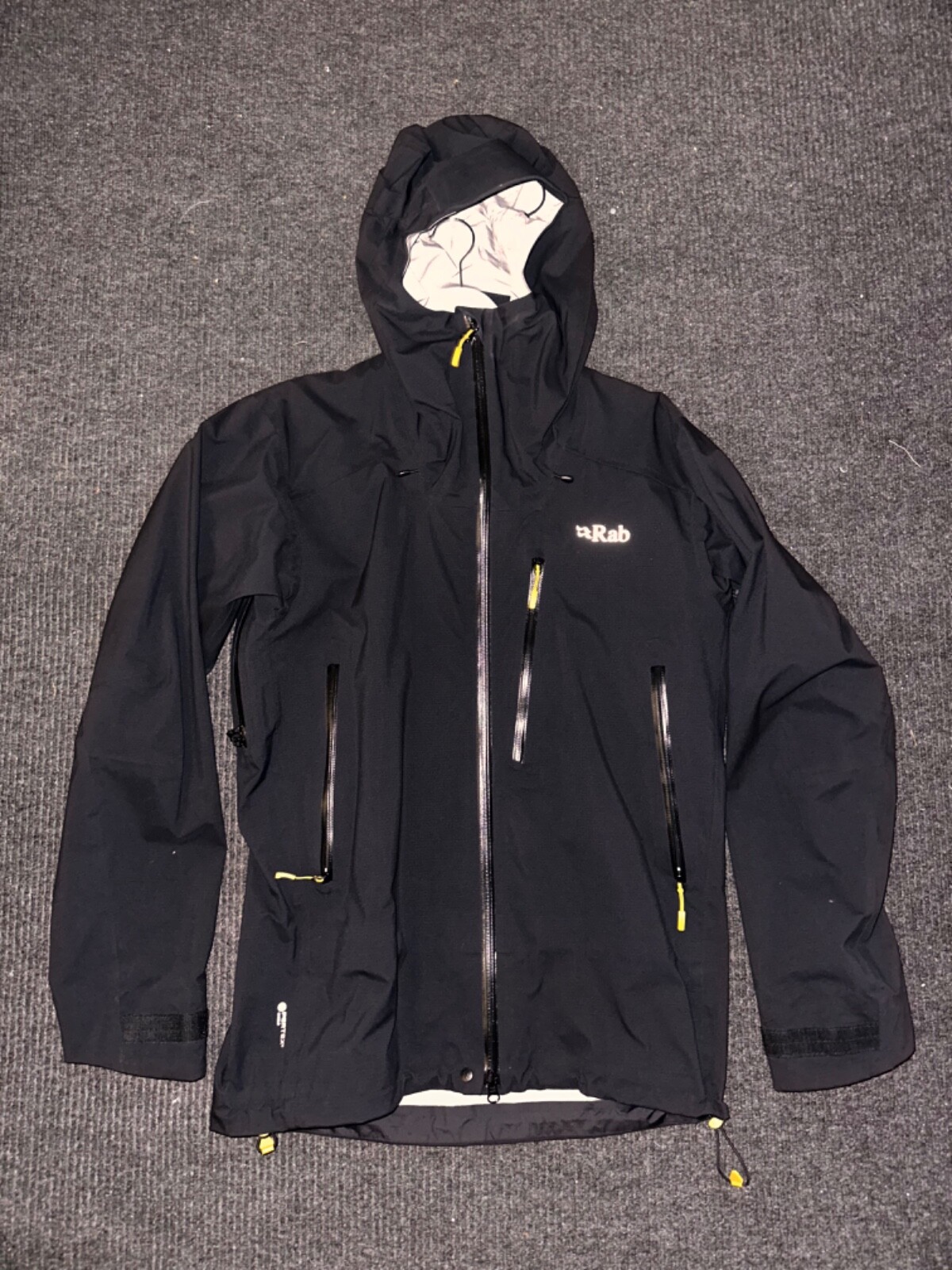 Chaqueta profesional Rab Latok Mountain GORE-TEX para hombre