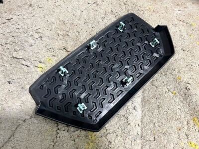 Passenger Right Bed Side Step Cover 84656456 For 2024 Silverado