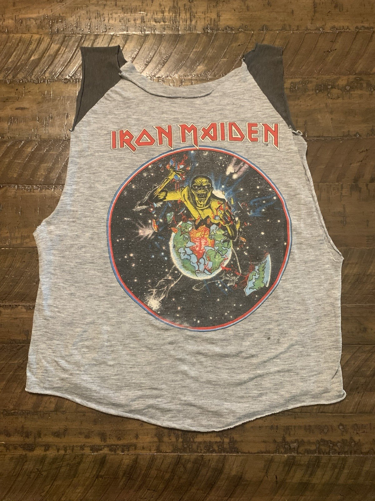 Vintage 1983 Iron Maiden World Piece Tour Beast On The Run Raglan Cutoff Tee M