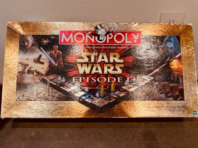 Star Wars Episode 1 Monopoly w/8 pewter tokens - complete game - Palpatine +7