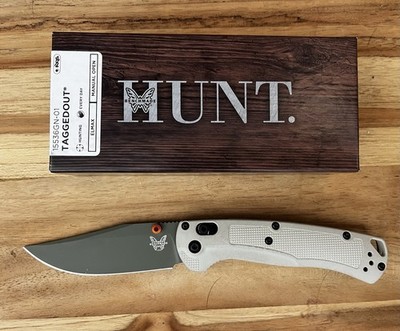 Benchmade Taggedout 15536GN-01 Pocket Knife 3-3.99in SS Straight, White