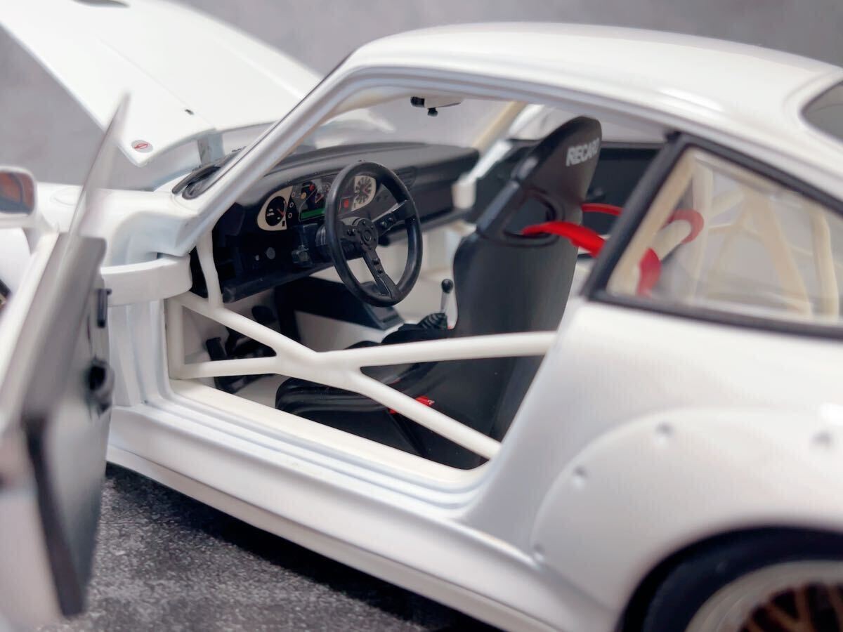 Out Of Print 1/18 Ut Porsche 911 993 Gt2 Evo Series Equipped