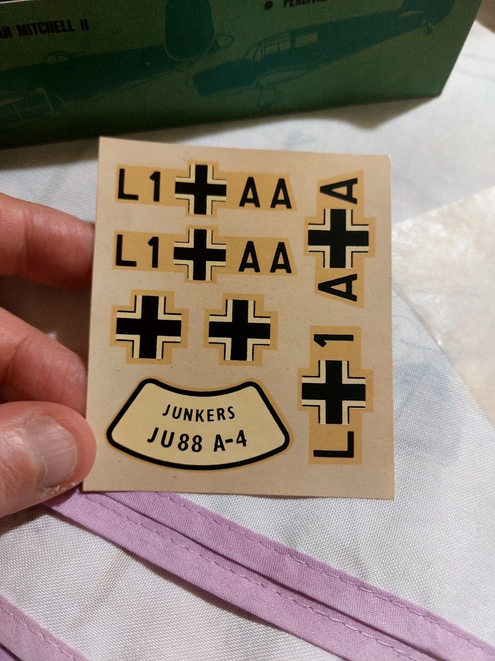 Frog F160 JUNKERS JU/88  MODELLINO AEREO 1/72 1964 - Immagine 4 di 4