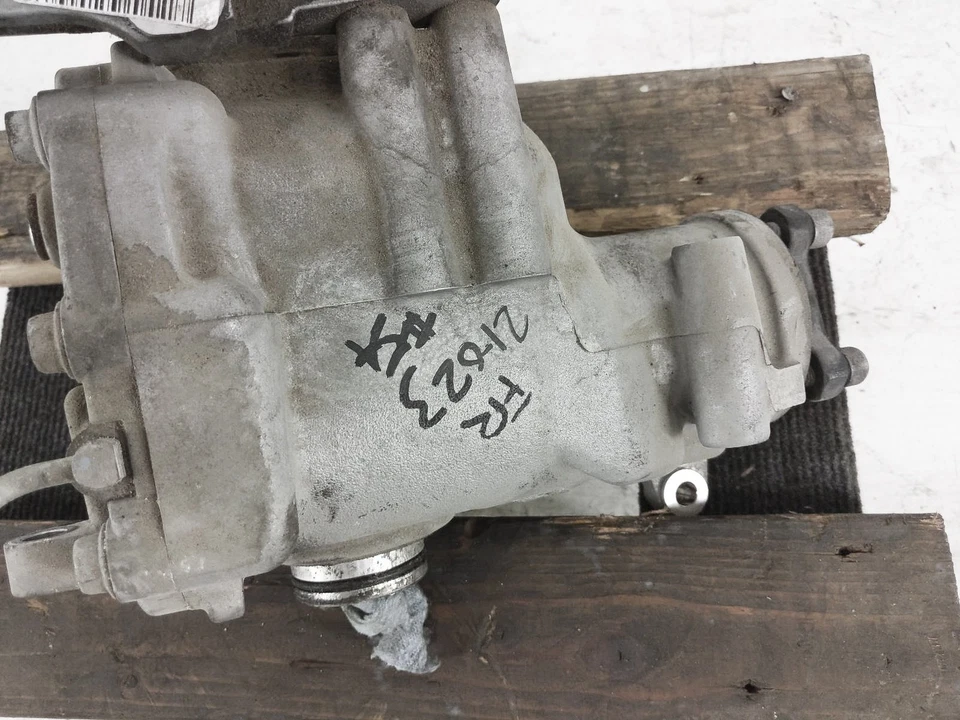 Estuche portador diferencial delantero Nissan GT-R 2009-2020 38500-AR51A Foto 2 de 4