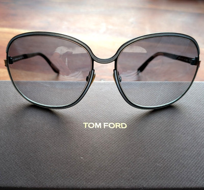 TOM FORD Damen Sonnenbrille DELPHINE TF117 01B Schwarz Grau Verlauf Full Set