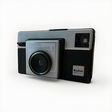 VINTAGE KODAK HAWKEYE INSTAMATIC X CAMERA MADE IN THE USA