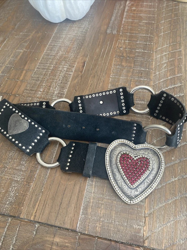 Cinturón de cuero vintage estilo occidental hecho a mano (N)ine con hebilla de diamantes de imitación Foto 2 de 4