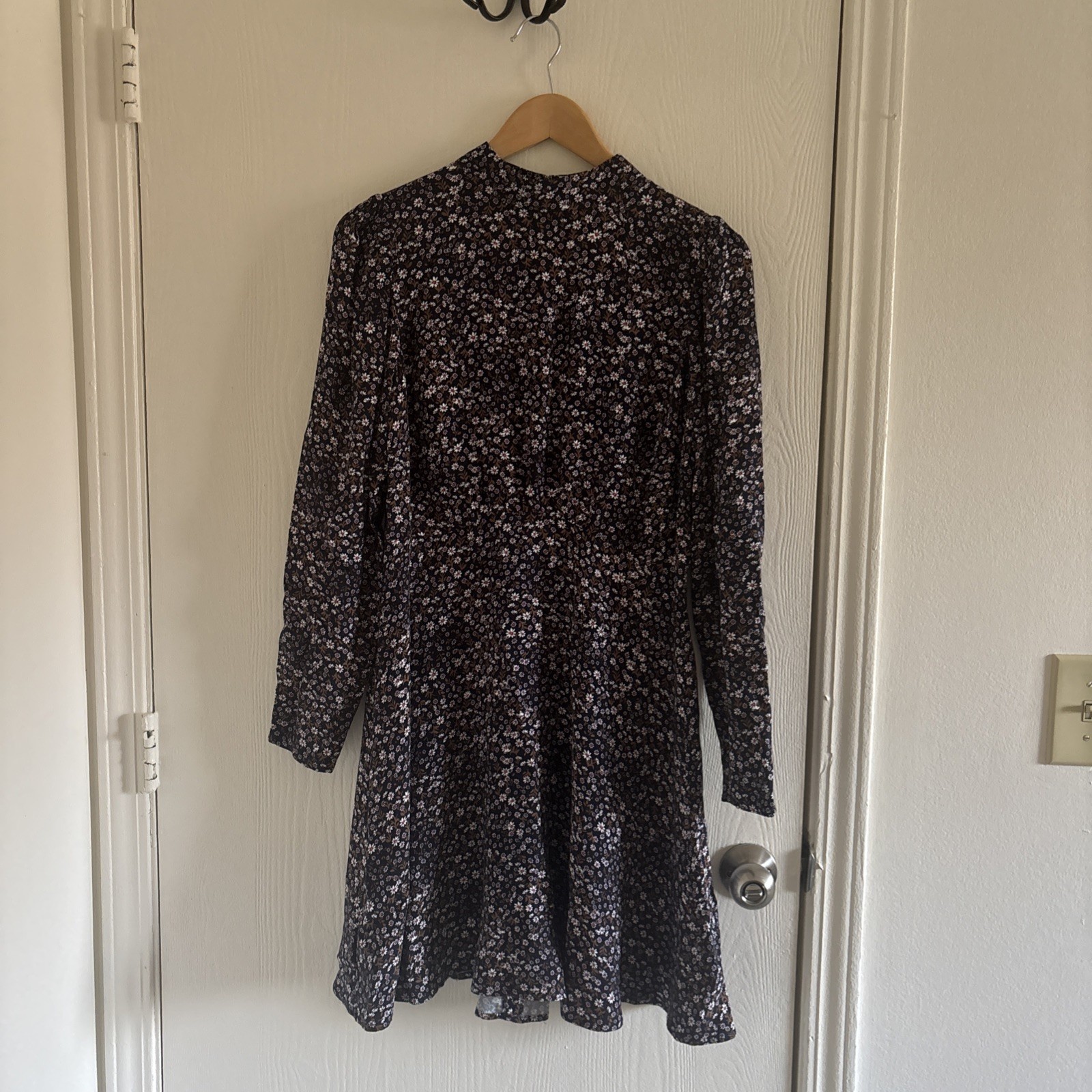LOFT Women’s Dress Size 4 NWT Floral Print Long Sleeve Mini Dress